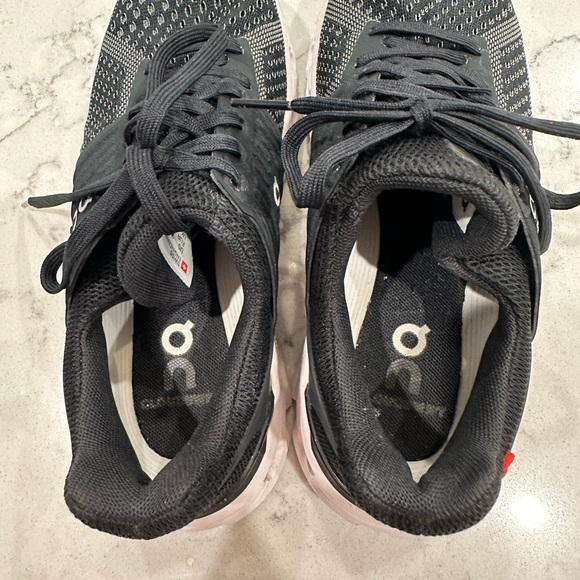 On cloud cloudswift shoes - Picture 8 of 10